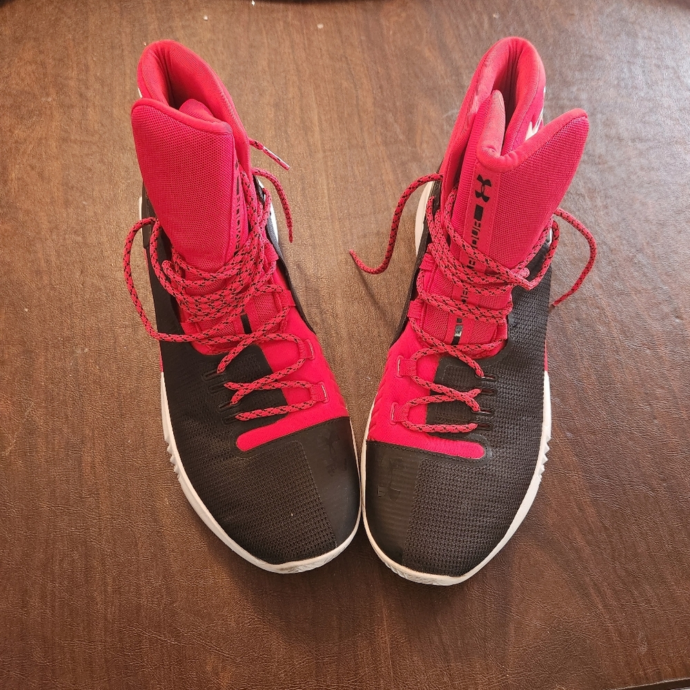 Mens Under Armour Drive 4 Basketball Sneaker Size 13